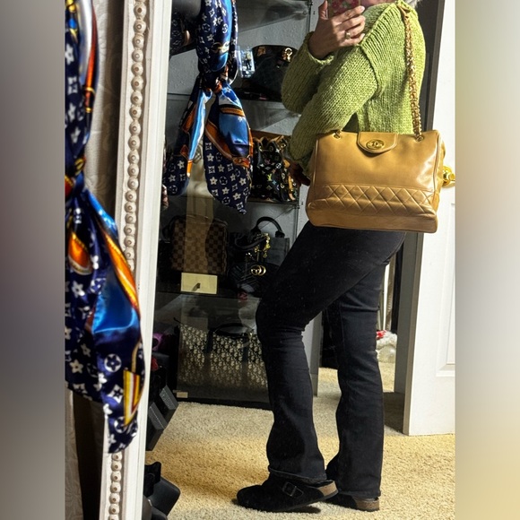 CHANEL Lambskin Chain Shoulder Bag Tote With Entrupy Authentication - Picture 16 of 16